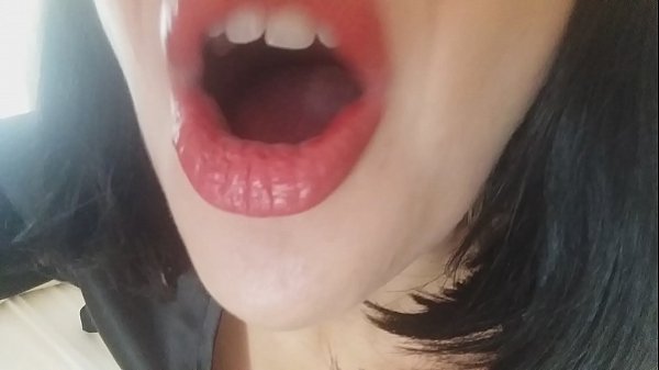 ਹਨੀ, ਤੇਰੀ ਮਤਰੇਈ ਮਾਂ ਤੈਨੂੰ ਅੱਜ ਸਕੂਲ ਨਹੀਂ ਜਾਣ ਦੇਵੇਗੀ... ਮੈਨੂੰ ਤੇਰੀ ਬਹੁਤ ਲੋੜ ਹੈ...